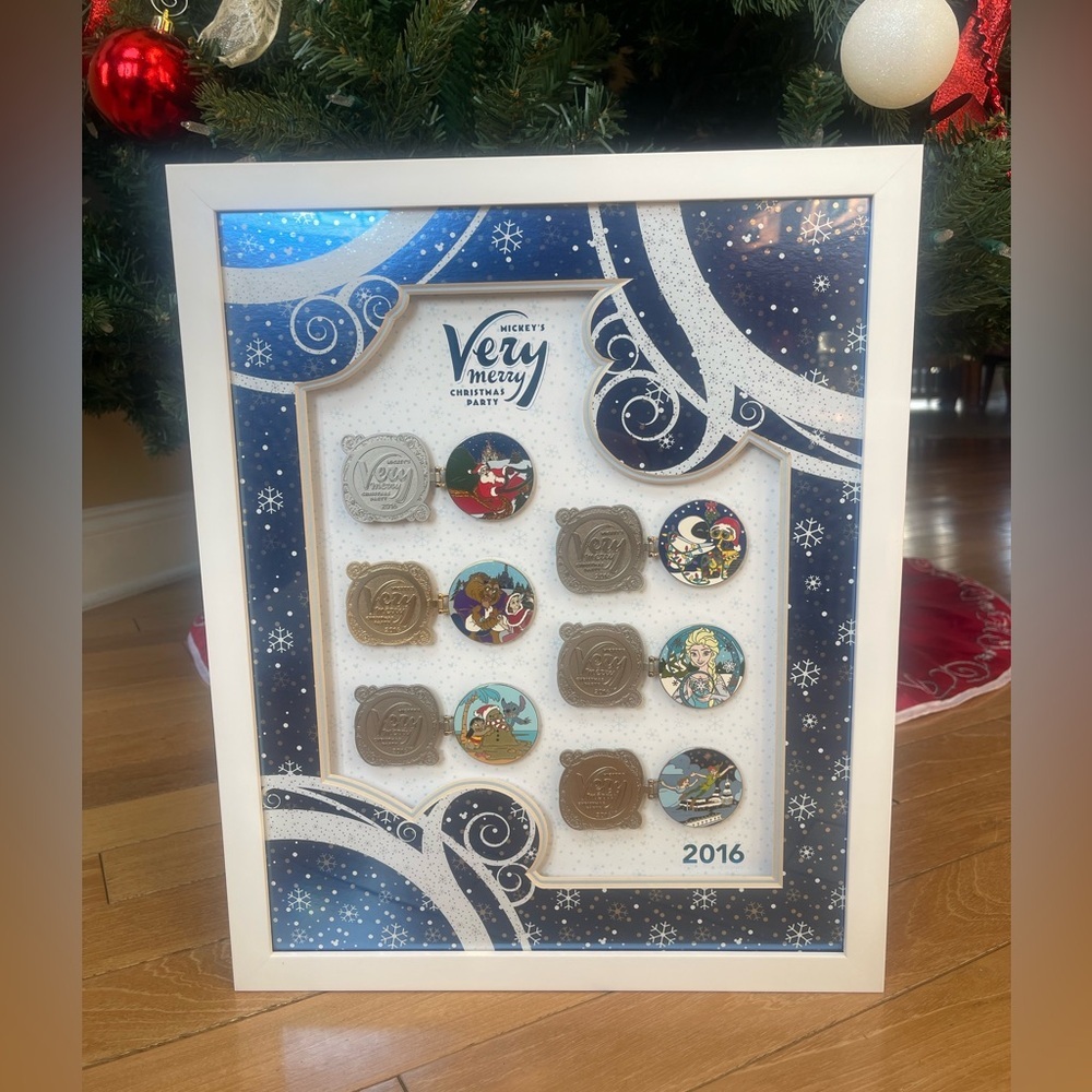 Limited edition framed pin set 2016 Mickey's Very Merry Christmas Party